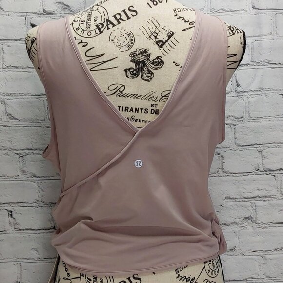 'LULULEMON' WRAP TIES 'TWIST ME UP' CROP TANK FOUR-WAY STRETCH IN DÙSTY ROSÀY - Picture 4 of 15